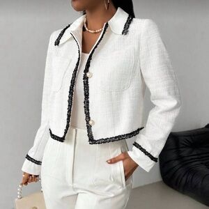 TWEED DELUXE Textured White Jacket with Black Trim and Pockets MEDIUM